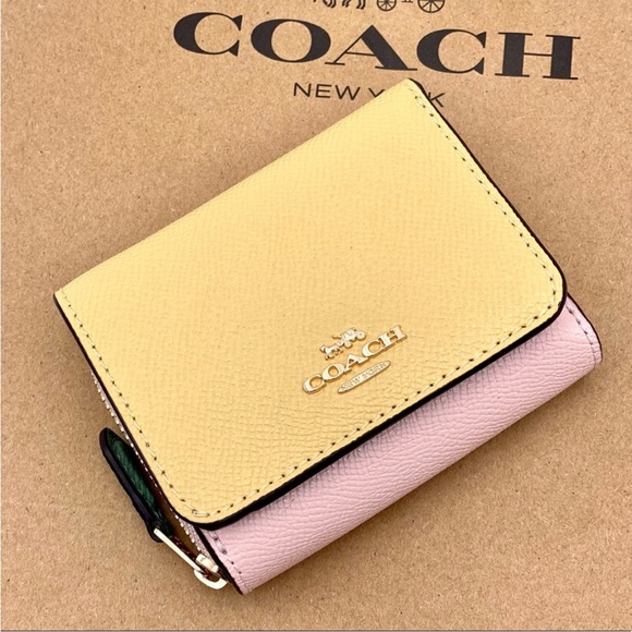 Coach Small Trifold Wallet - Picture 1 of 11
